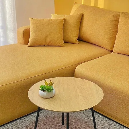 Lulu - Sunny * Golem (Tirana)